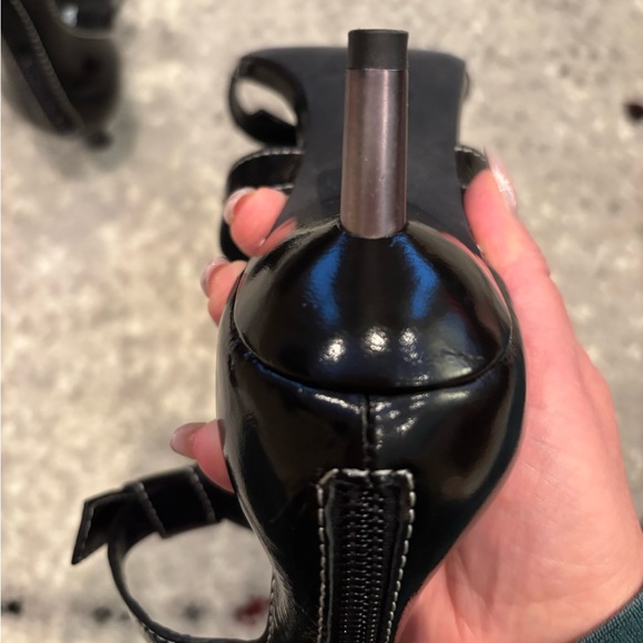 Donald J Pliner Women's Cady
Sandal - Picture 10 of 14